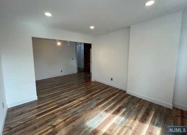 43 Wood St, Rutherford NJ  07070-1241 exterior