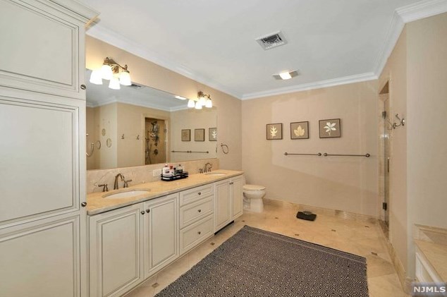 47 3rd St, Park Ridge NJ  07656-1666 exterior