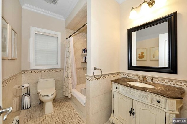 47 3rd St, Park Ridge NJ  07656-1666 exterior