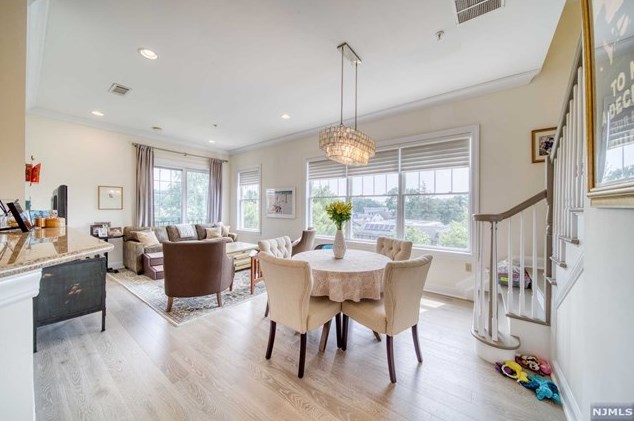 3301 The Plz, Tenafly NJ  07670-1051 exterior