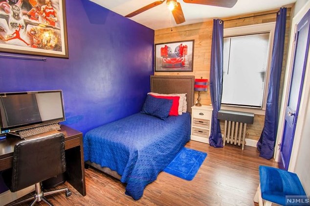 248 Clinton Ave, Bergenfield NJ 07621-3203 exterior