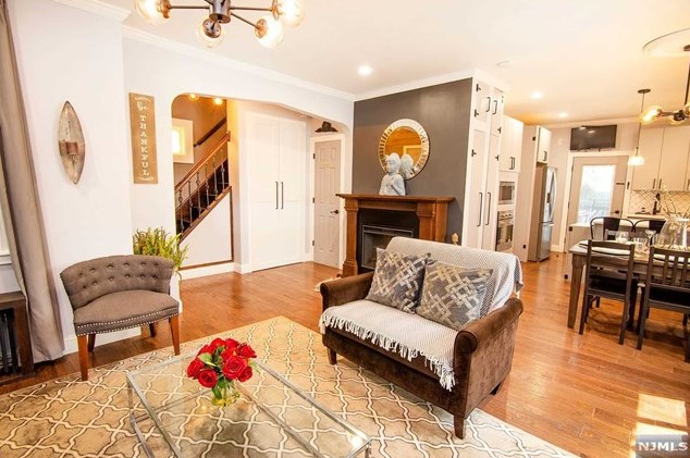 248 Clinton Ave, Bergenfield NJ 07621-3203 exterior