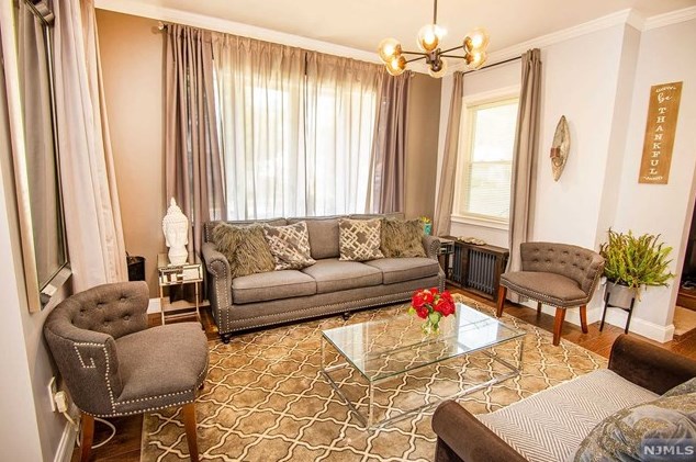 248 Clinton Ave, Bergenfield NJ 07621-3203 exterior