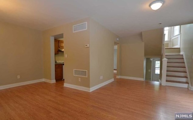 68 Washington Ave, Rutherford NJ  07070-1257 exterior