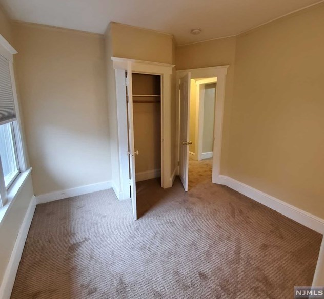 68 Vanderbeck Pl, Hackensack NJ  07601-3550 exterior