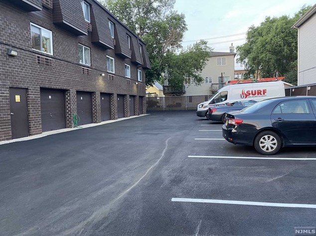 9 Vreeland Ave, Hackensack NJ  07601-6500 exterior