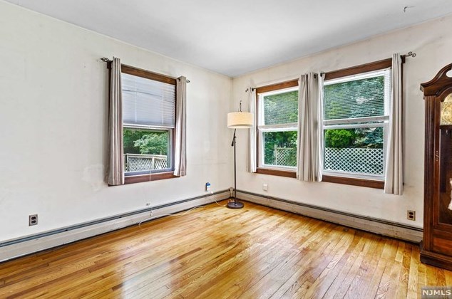 774 Aspen Way, Franklin Lakes, NJ 07417