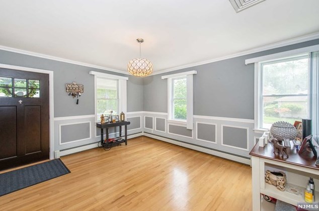 465 Ramapo St, Pompton Falls NJ  07442-2510 exterior