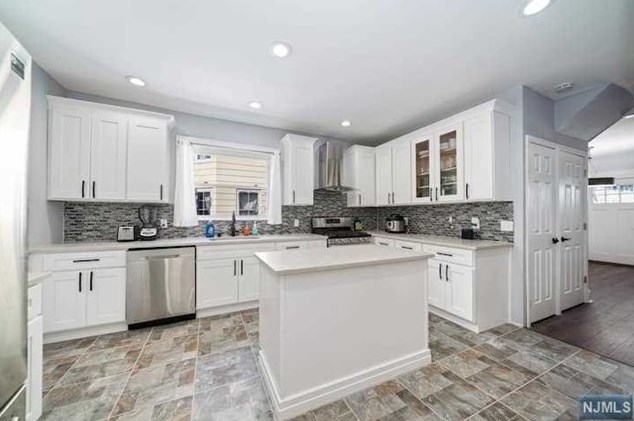 283 Hamilton Pl, Hackensack NJ  07601-3614 exterior