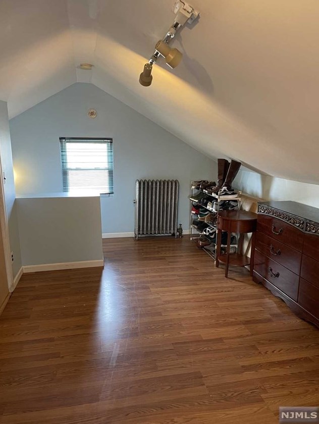 21 Rollins Ave, Clifton NJ  07011-3515 exterior