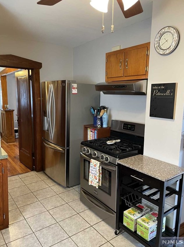 21 Rollins Ave, Clifton NJ  07011-3515 exterior