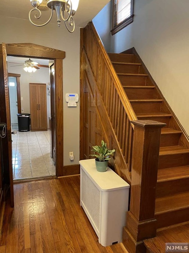 21 Rollins Ave, Clifton NJ  07011-3515 exterior