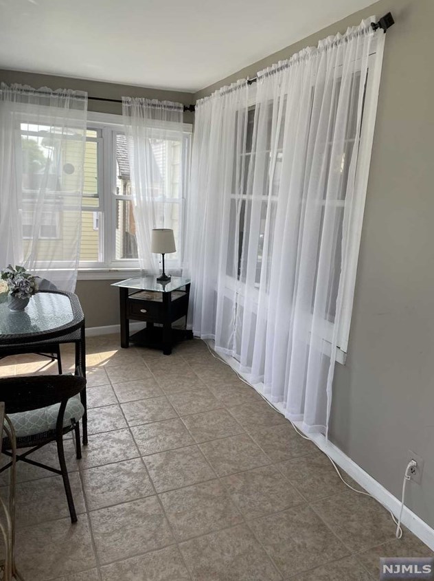 21 Rollins Ave, Clifton NJ  07011-3515 exterior