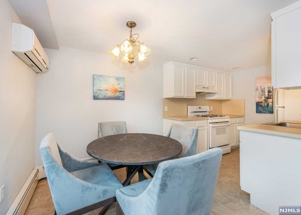 20 Terhune St, Bergenfield NJ  07621-2916 exterior