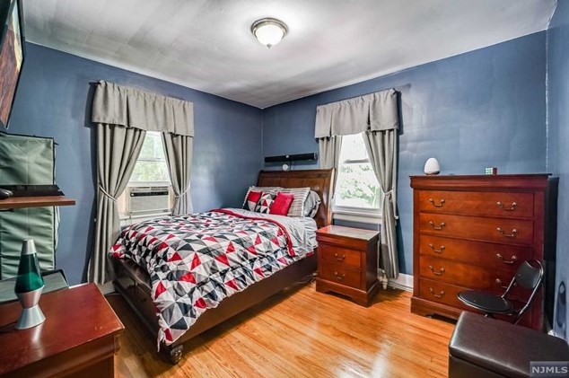 173 Central Ave, Bergenfield NJ 07621-1209 exterior