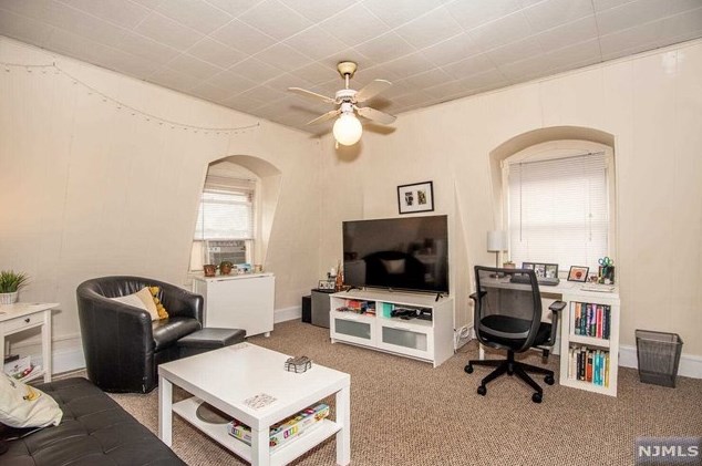 188 Smt Cross, Rutherford NJ 07070-2554 exterior