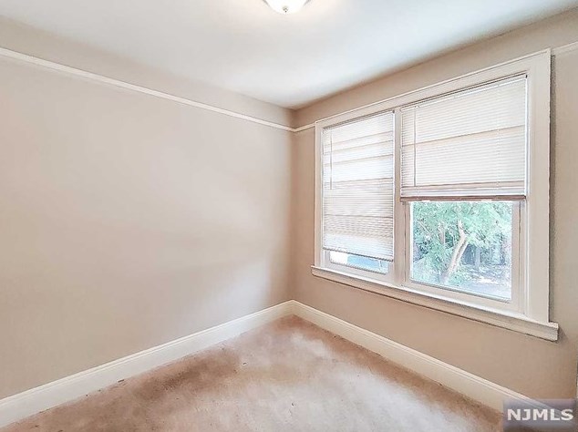 248 Custer Ave, Jersey City NJ 07305-1705 exterior