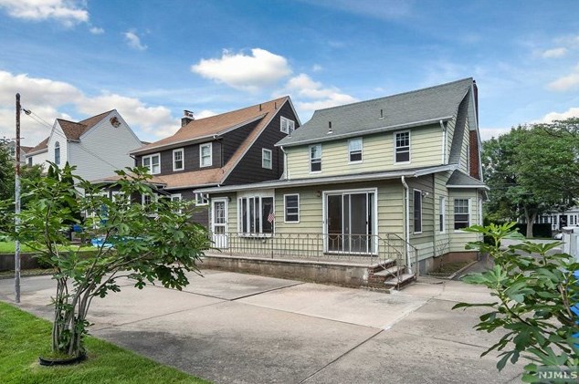 115 Passaic Ave, Rutherford NJ  07070-1919 exterior