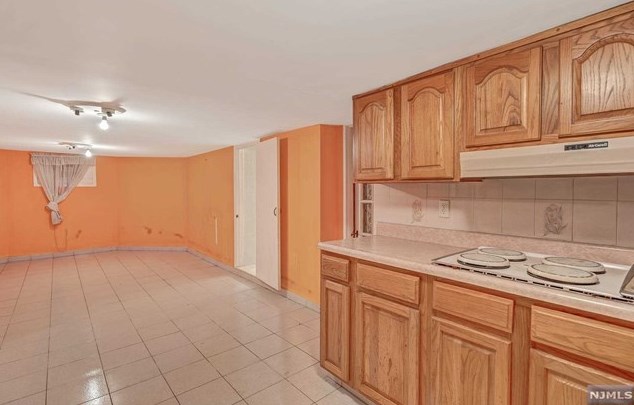 115 Passaic Ave, Rutherford NJ  07070-1919 exterior