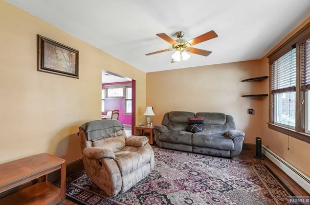 536 Prospect Ave, Ridgefield NJ  07657-2408 exterior