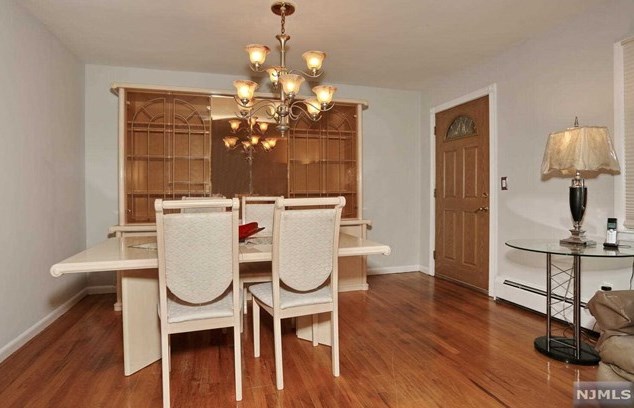 22 Mtn Ave, Westwood NJ 07676-5002 exterior