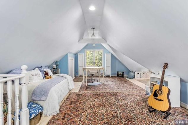 143 Highland Cross, Rutherford NJ  07070-2105 exterior