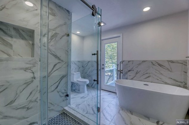 74 Buff Rd, Tenafly NJ  07670-1454 exterior