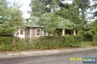 18 Frederick St, Waldwick NJ  07463-1821 exterior