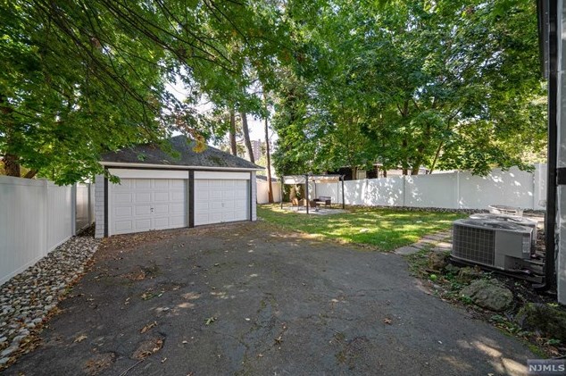 283 Hamilton Pl, Hackensack NJ  07601-3614 exterior