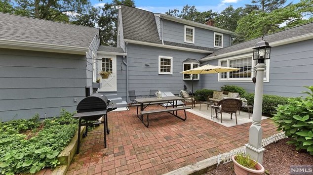 42 Wilson Ave, Wayne NJ  07470-3803 exterior