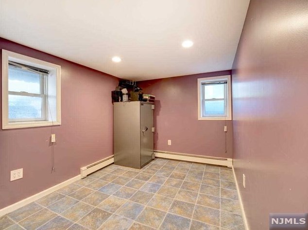 269 State Rt 5, West Fort Lee NJ 07024-4333 exterior