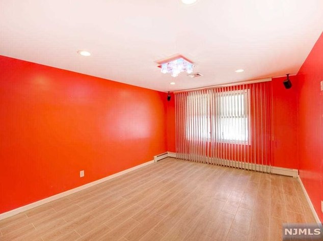 269 State Rt 5, West Fort Lee NJ 07024-4333 exterior