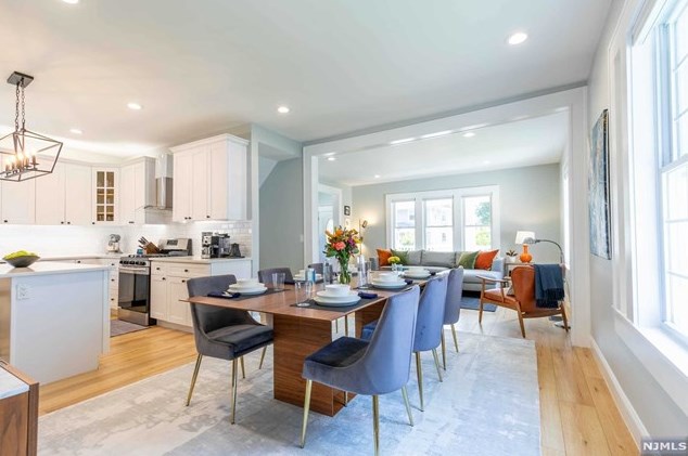 12 Courier Pl, Rutherford NJ  07070-1102 exterior