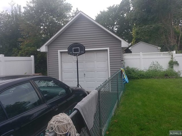 602 Curtis St, Linden NJ  07036-2549 exterior