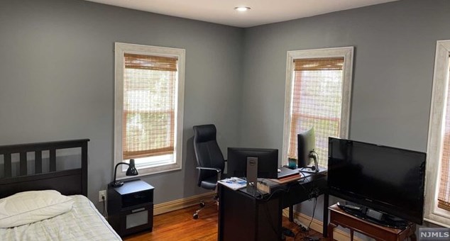 166 Sylvan St, Rutherford NJ  07070-2434 exterior