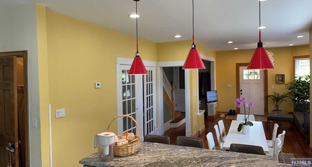 166 Sylvan St, Rutherford NJ  07070-2434 exterior