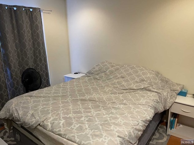 153 George Russell Way, Clifton NJ 07013-2677 exterior