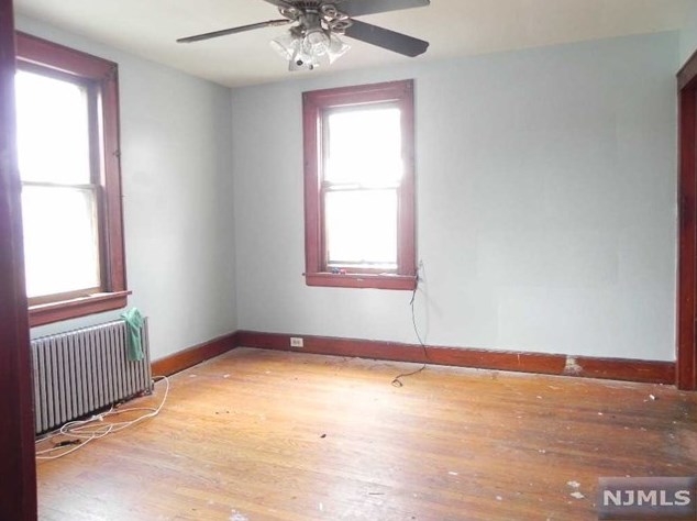 52 Un Ave, Little Ferry NJ 07643-1738 exterior