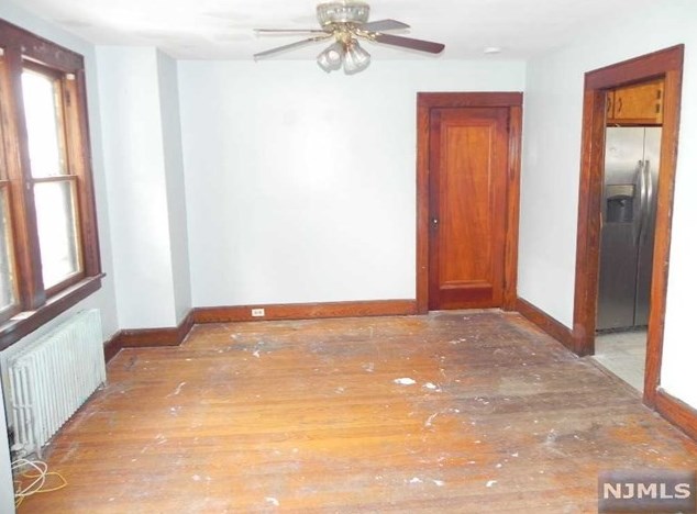 52 Un Ave, Little Ferry NJ 07643-1738 exterior