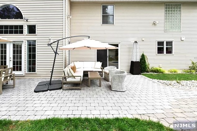 233 Fondiller St, Westwood NJ  07675-5557 exterior