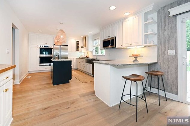 233 Fondiller St, Westwood NJ  07675-5557 exterior