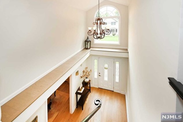 233 Fondiller St, Westwood NJ  07675-5557 exterior
