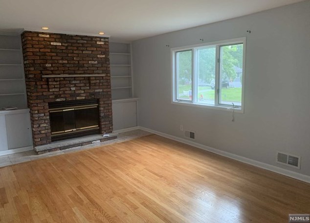 164 Doretta St, Westwood NJ  07675-6243 exterior