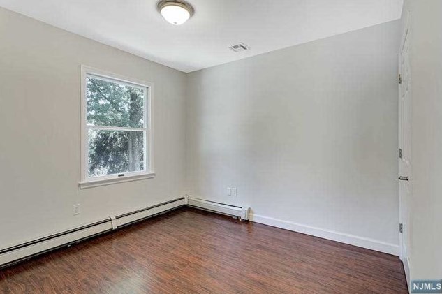 75 Prospect Pl, Rutherford NJ  07070-1112 exterior