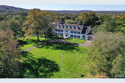 820 Atterbury Lane - Photo 1