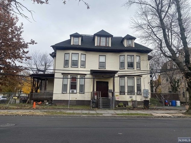 340 13th Ave, Newark NJ  07103-2443 exterior