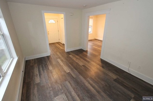 231 Royal Ave, Paterson NJ 07506-1830 exterior