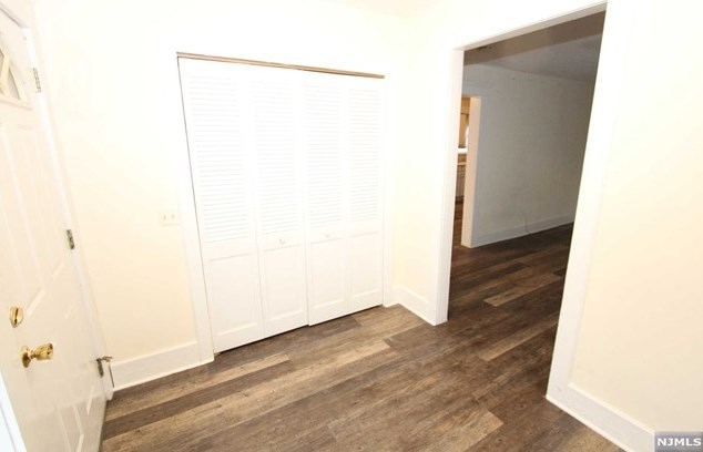 231 Royal Ave, Paterson NJ 07506-1830 exterior