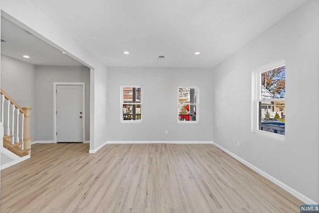 21 Harding Ave, Clifton NJ  07011-2209 exterior