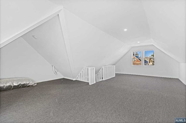 21 Harding Ave, Clifton NJ  07011-2209 exterior